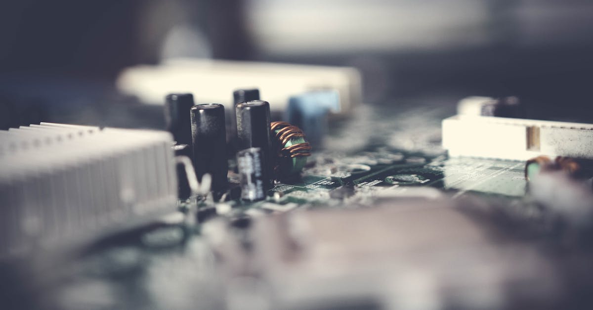 découvrez tout sur les semiconducteurs : leur fonctionnement, leurs applications dans l’électronique moderne, et leur rôle clé dans les technologies innovantes. comprenez pourquoi ils sont essentiels aujourd’hui.