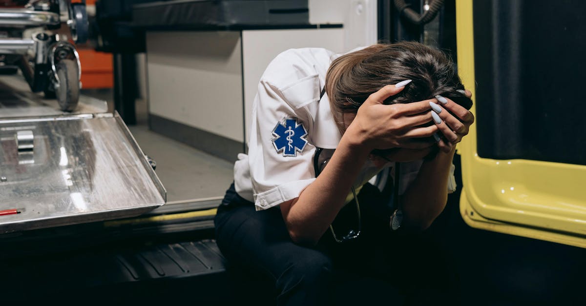 découvrez des informations complètes sur le trauma, ses causes, ses symptômes et les différentes approches pour le comprendre et le surmonter.