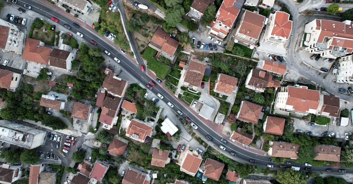 découvrez les initiatives d'urban renaturation visant à transformer les espaces urbains grâce à la nature, pour un environnement plus durable et agréable.