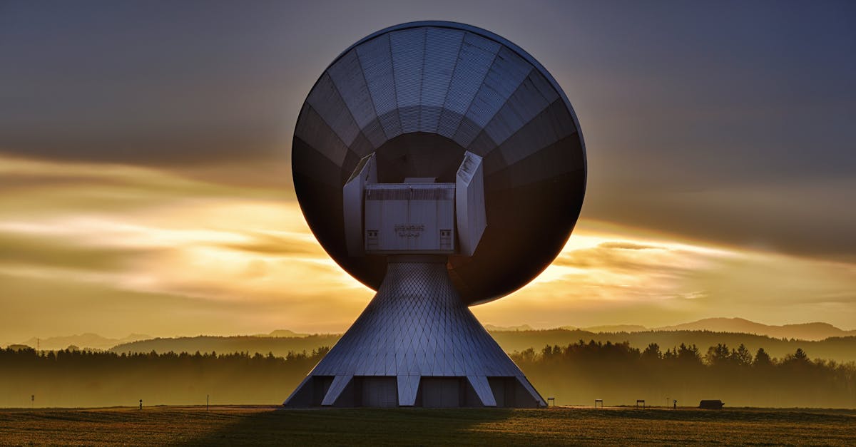 découvrez le monde fascinant des satellites : leur fonctionnement, leurs applications dans la communication, la météorologie et l'exploration spatiale, ainsi que leur impact sur notre quotidien. plongez dans l'univers de ces technologies qui orbitent autour de notre planète.