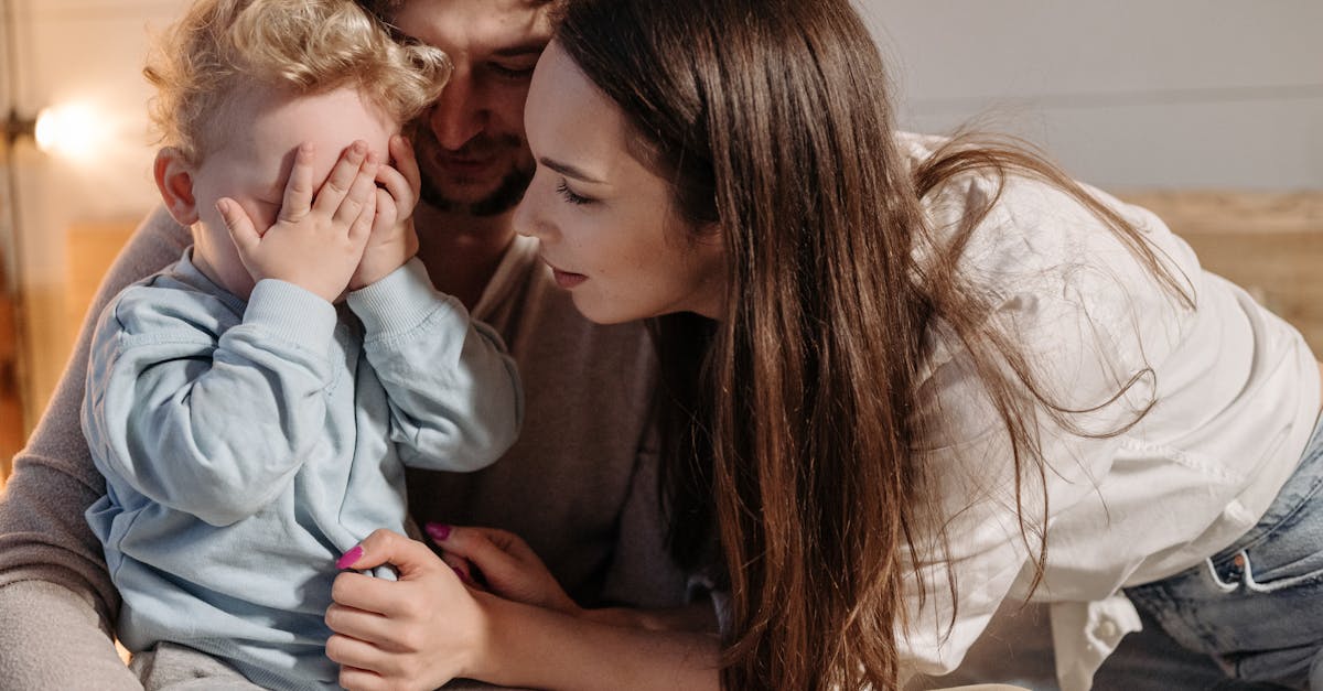 découvrez comment gérer la peur chez les parents et trouver des solutions pour un environnement familial serein et sécurisant.