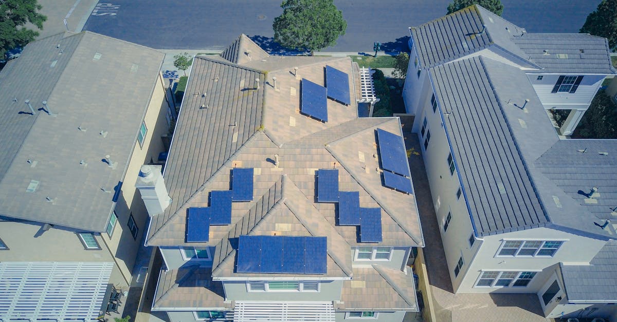 installation de panneaux solaires : profitez d'une énergie propre et économique grâce à notre expertise en pose de systèmes photovoltaïques adaptés à votre habitat ou entreprise.