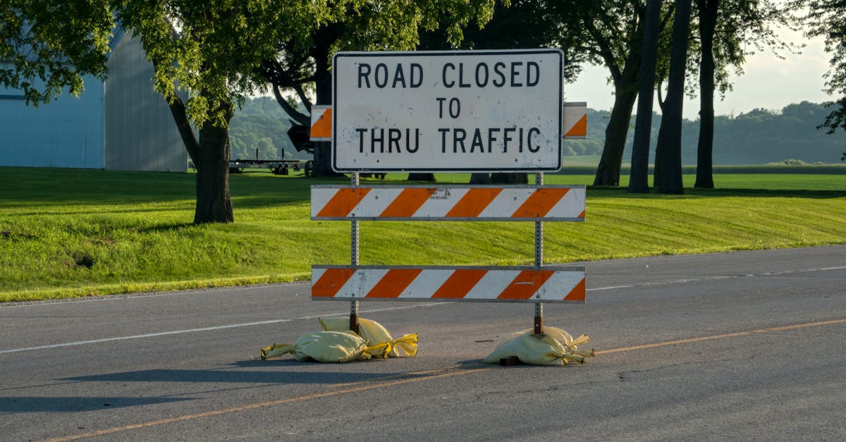 découvrez des conseils essentiels et des informations clés pour améliorer la sécurité routière et prévenir les accidents sur la route.