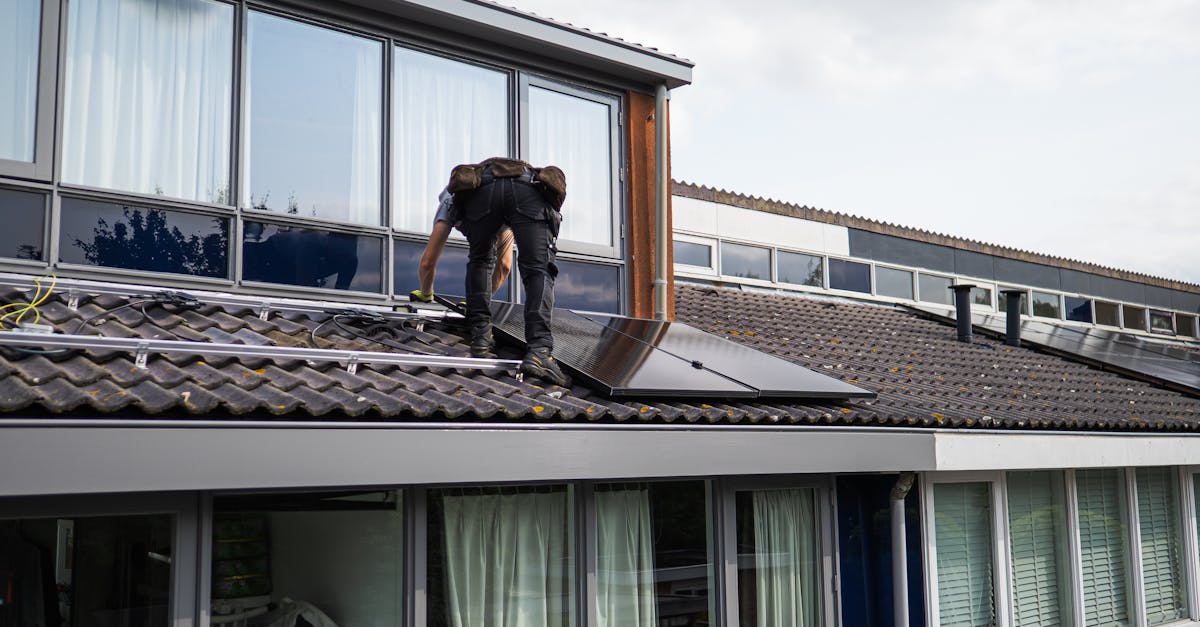 installation de panneaux solaires : optimisez votre consommation d'énergie en passant aux solutions renouvelables. service professionnel et sur mesure pour votre habitat ou entreprise.