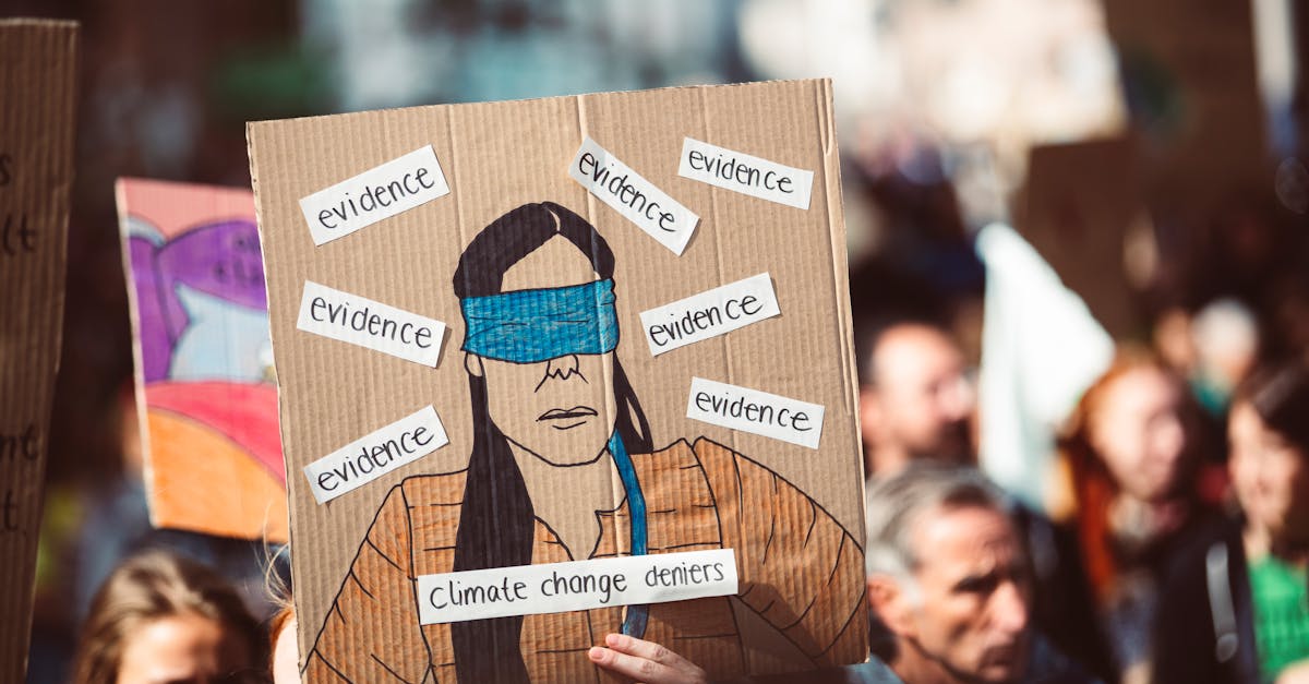 découvrez les droits des personnes déplacées en raison du changement climatique et les défis auxquels elles font face. informez-vous sur les protections juridiques et les solutions proposées pour soutenir ces populations vulnérables.