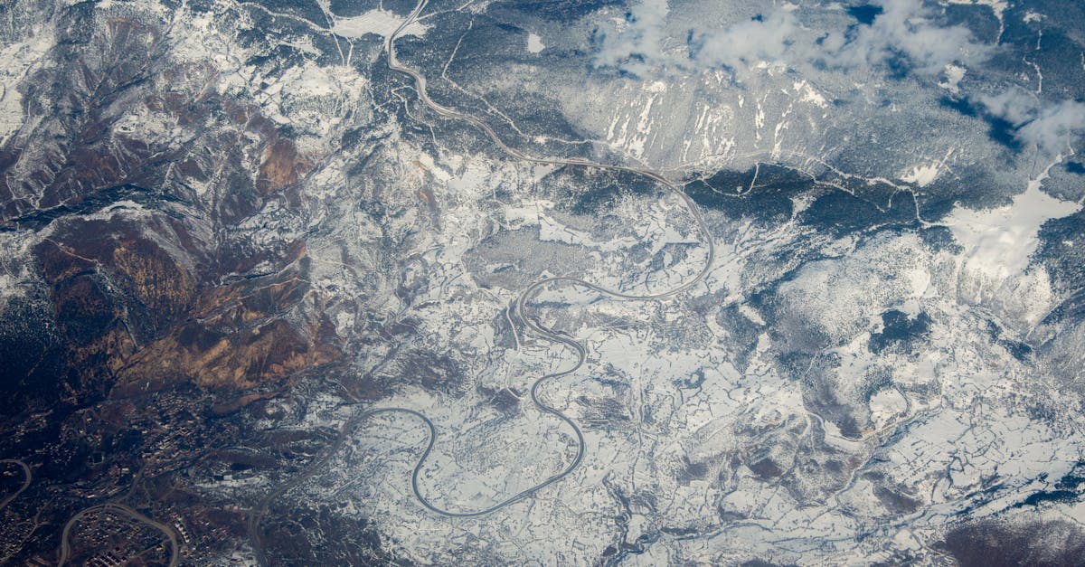 découvrez les conséquences climatiques majeures qui impactent notre planète. comprenez l'importance de la lutte contre le changement climatique et explorez les solutions pour préserver notre environnement.