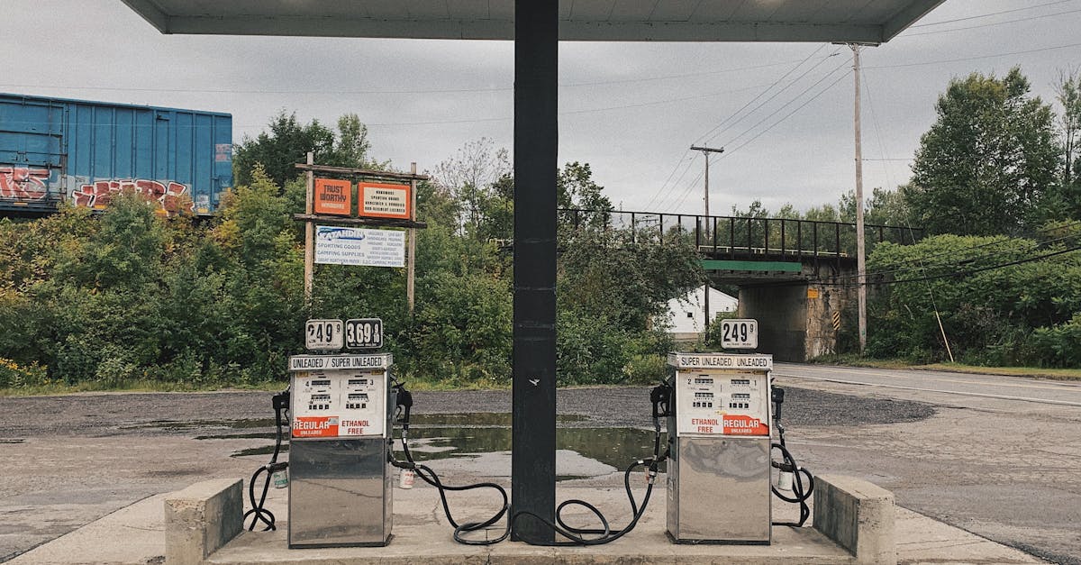 découvrez comment les émissions de gaz à effet de serre impactent notre environnement et les mesures à prendre pour réduire notre empreinte carbone. informez-vous sur les causes, les effets et les solutions pour un avenir plus durable.