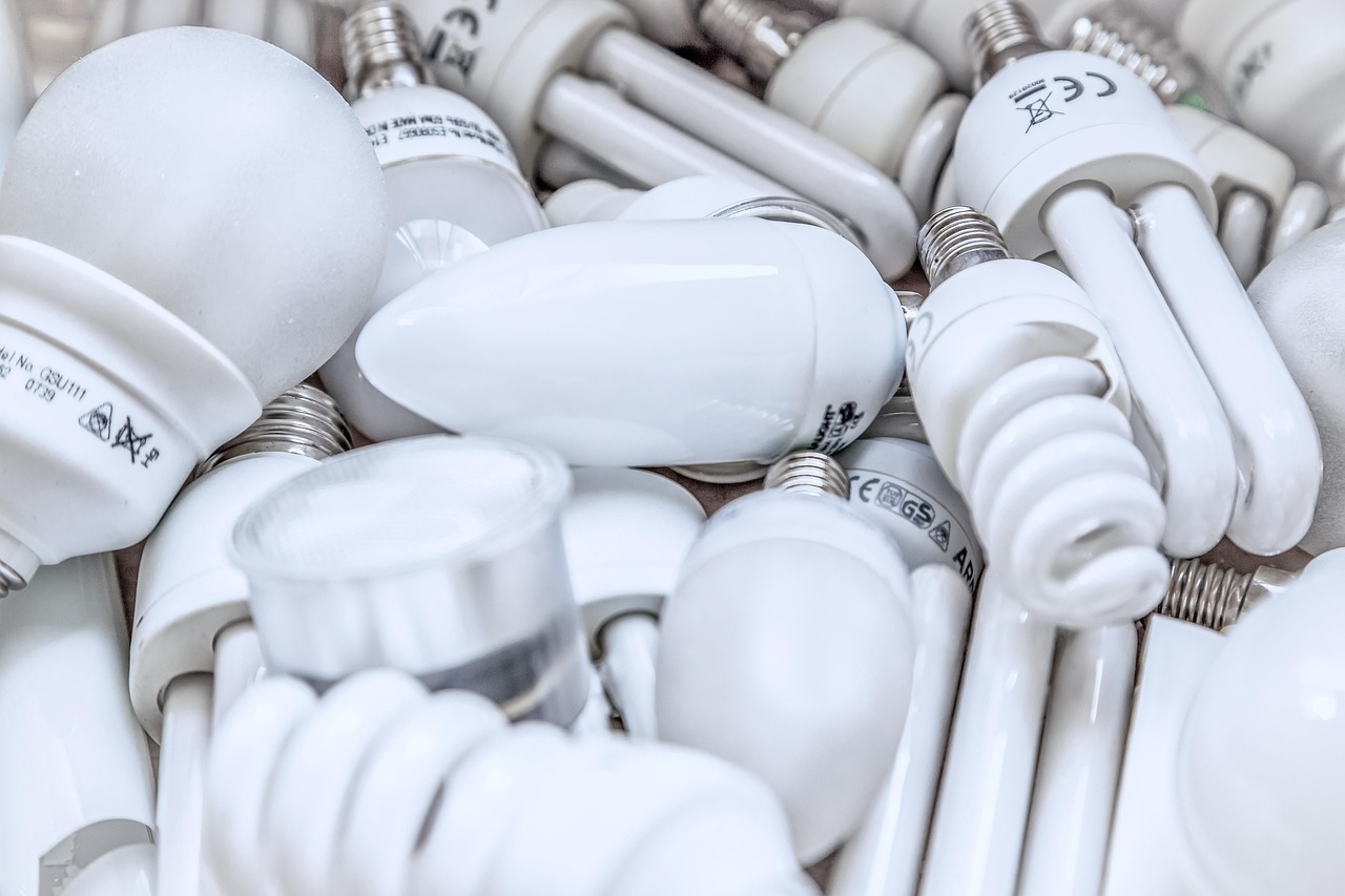 découvrez nos conseils essentiels pour débuter zéro déchet, adopter un mode de vie éco-responsable et réduire votre impact environnemental facilement.