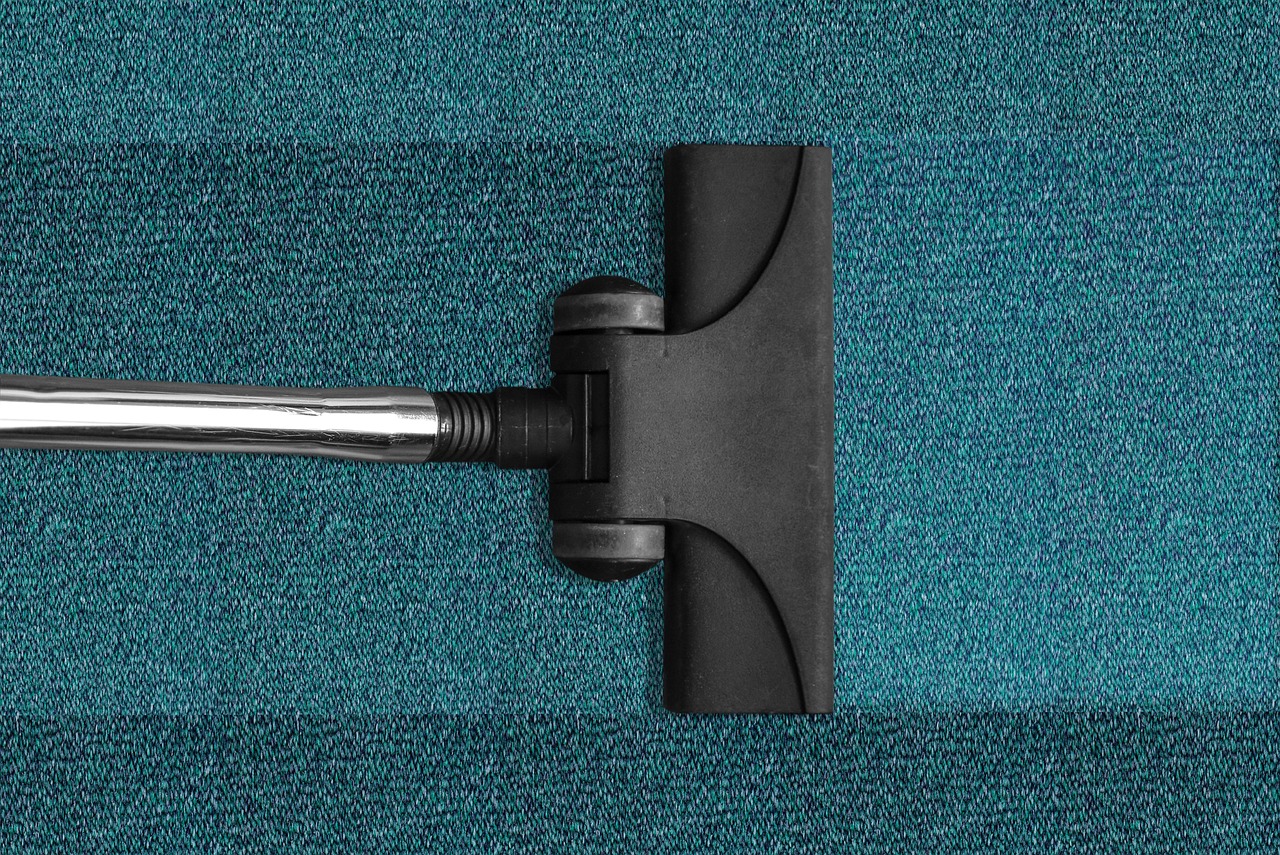 Bicarbonate et vinaigre blanc : les usages essentiels à connaître pour la maison
