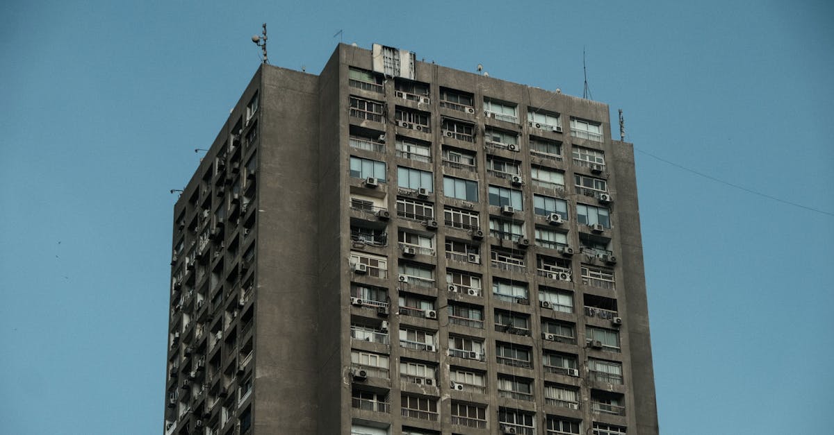 découvrez les rôles, responsabilités et organisation des gouvernements locaux, essentiels à la gestion des collectivités et à la mise en œuvre des politiques publiques au niveau territorial.