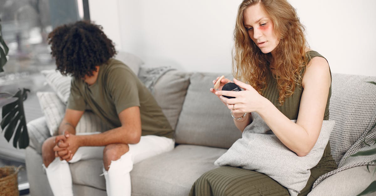 découvrez les causes, les conséquences et les moyens de surmonter l'infidélité dans une relation. conseils et témoignages pour comprendre et agir face à cette situation délicate.